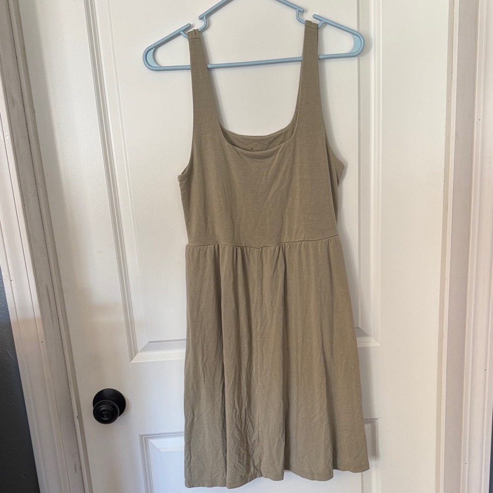 Casual Tan Sleeveless Dress with pockets